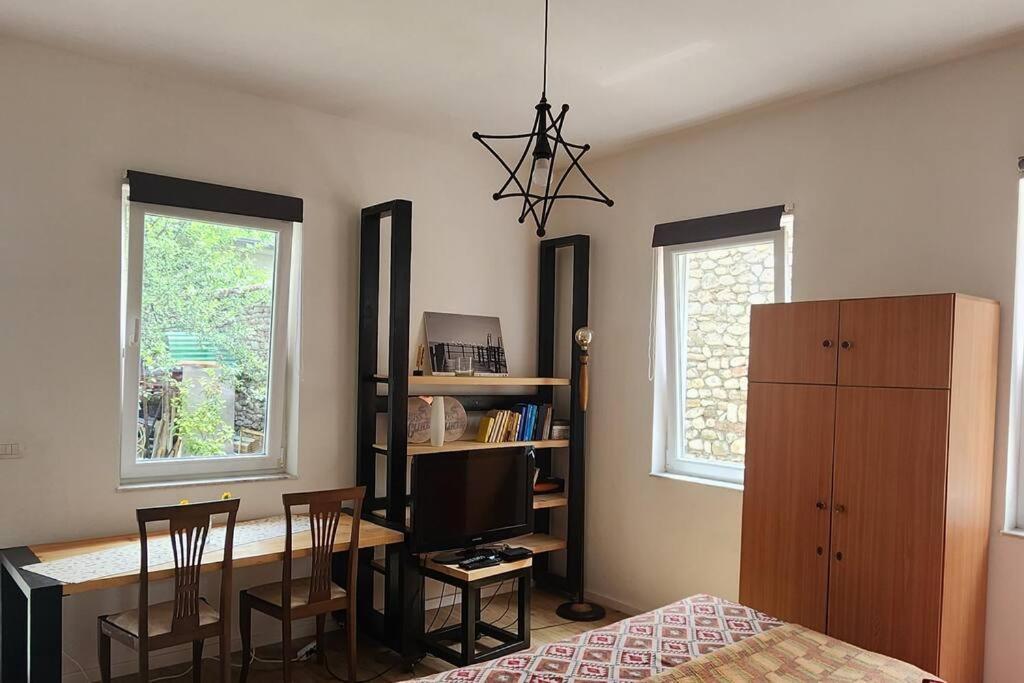 Rino's 2 * Szkodra